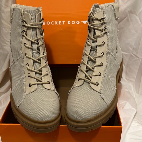 Rocket Dog Irys boots. Womens size 11 - Picture 3 of 8